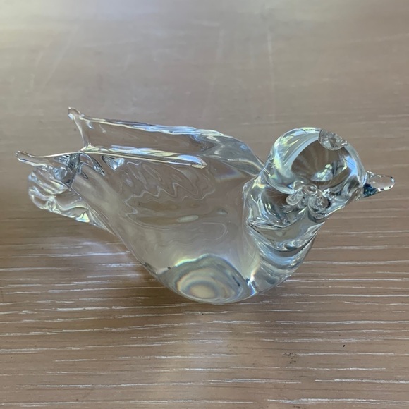 Swedish Crystal Art Glass Dove, no chips or scratches - quite beautiful! - Picture 1 of 6